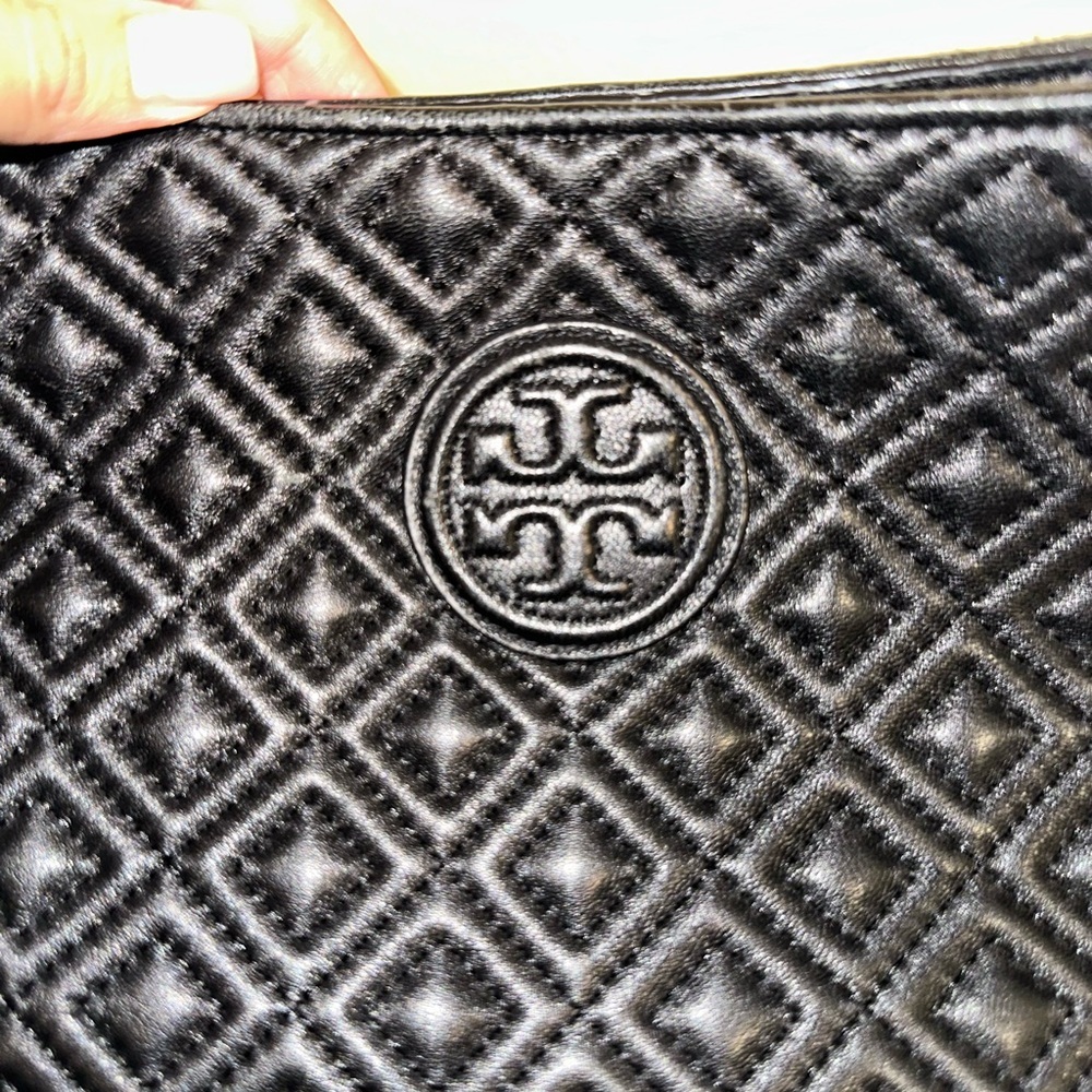 ON SALE ✨Tory Burch Marion tote ✨ - Picture 10 of 16